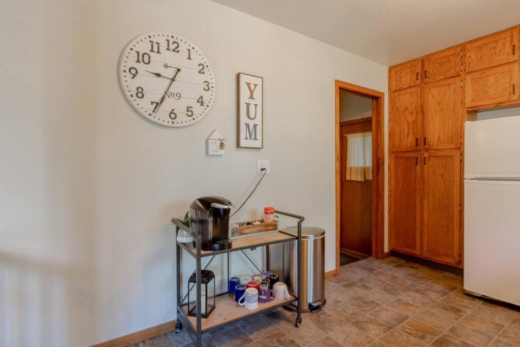 Family Home W/ 2 King, 2 Queen Beds + Game Room Bemidji Kültér fotó
