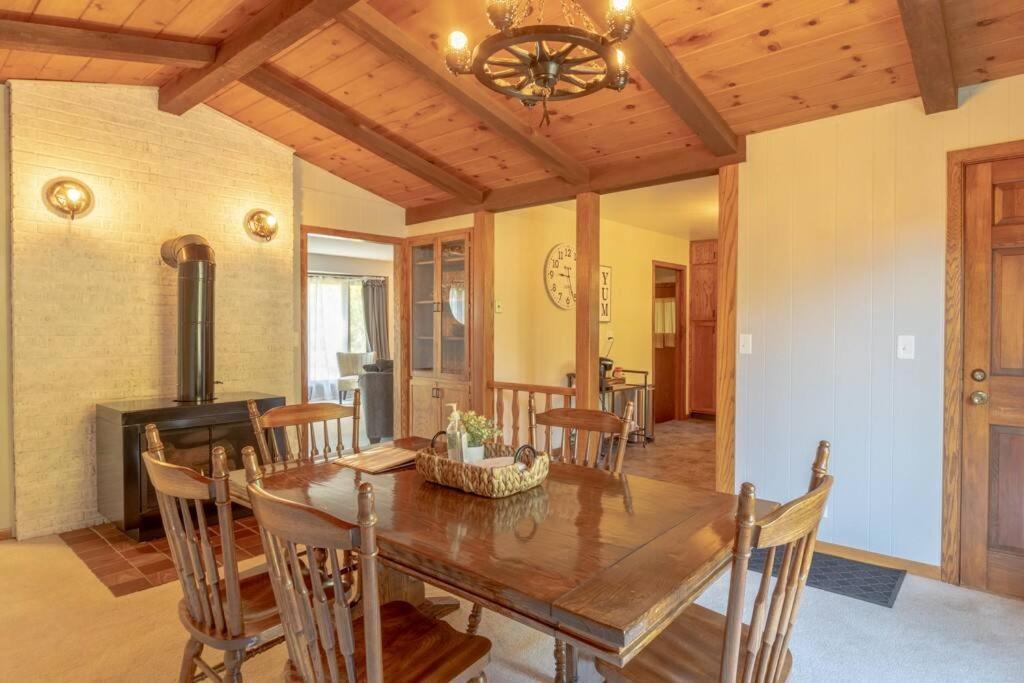 Family Home W/ 2 King, 2 Queen Beds + Game Room Bemidji Kültér fotó